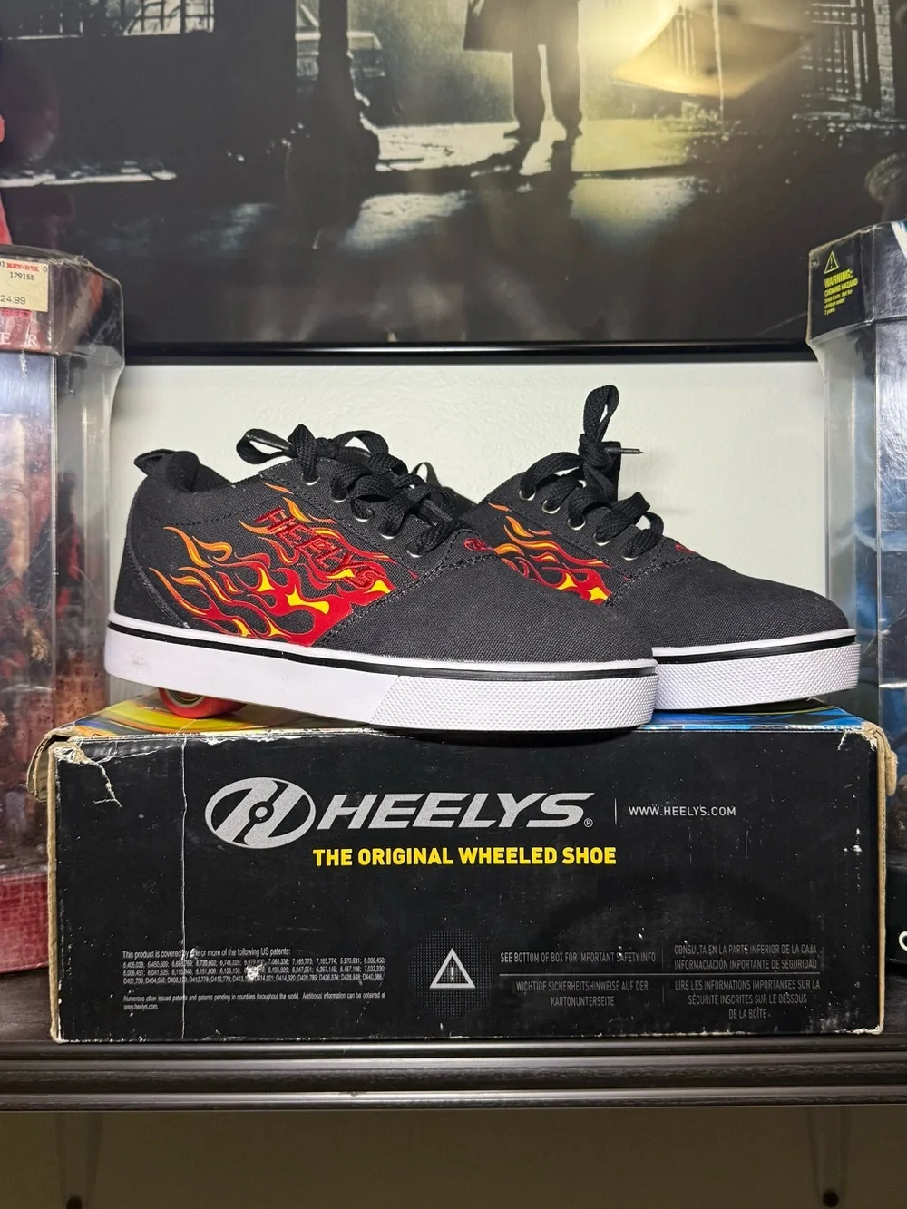 Like New Y2K 2000s Heelys Boys Pro 20 Print Shoes Embroidered Flames With Box